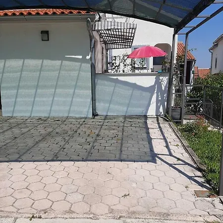 Apartment Ruzmarin