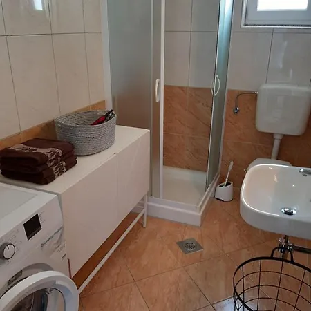 Apartment Ruzmarin
