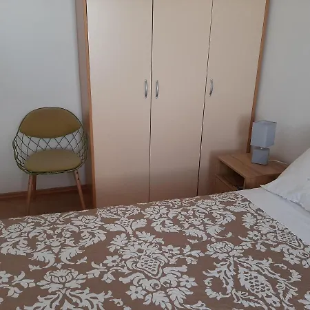 Ruzmarin Apartment