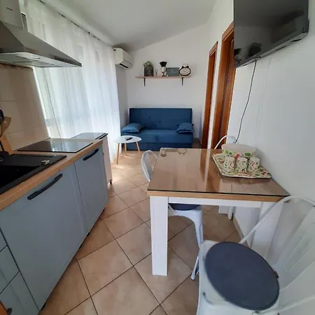 Ruzmarin Apartment