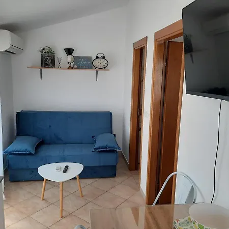 Apartment Ruzmarin *
