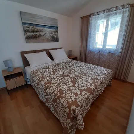 Apartment Ruzmarin
