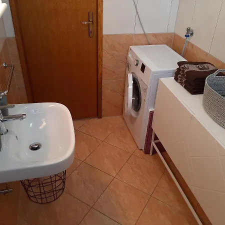Apartment Ruzmarin *